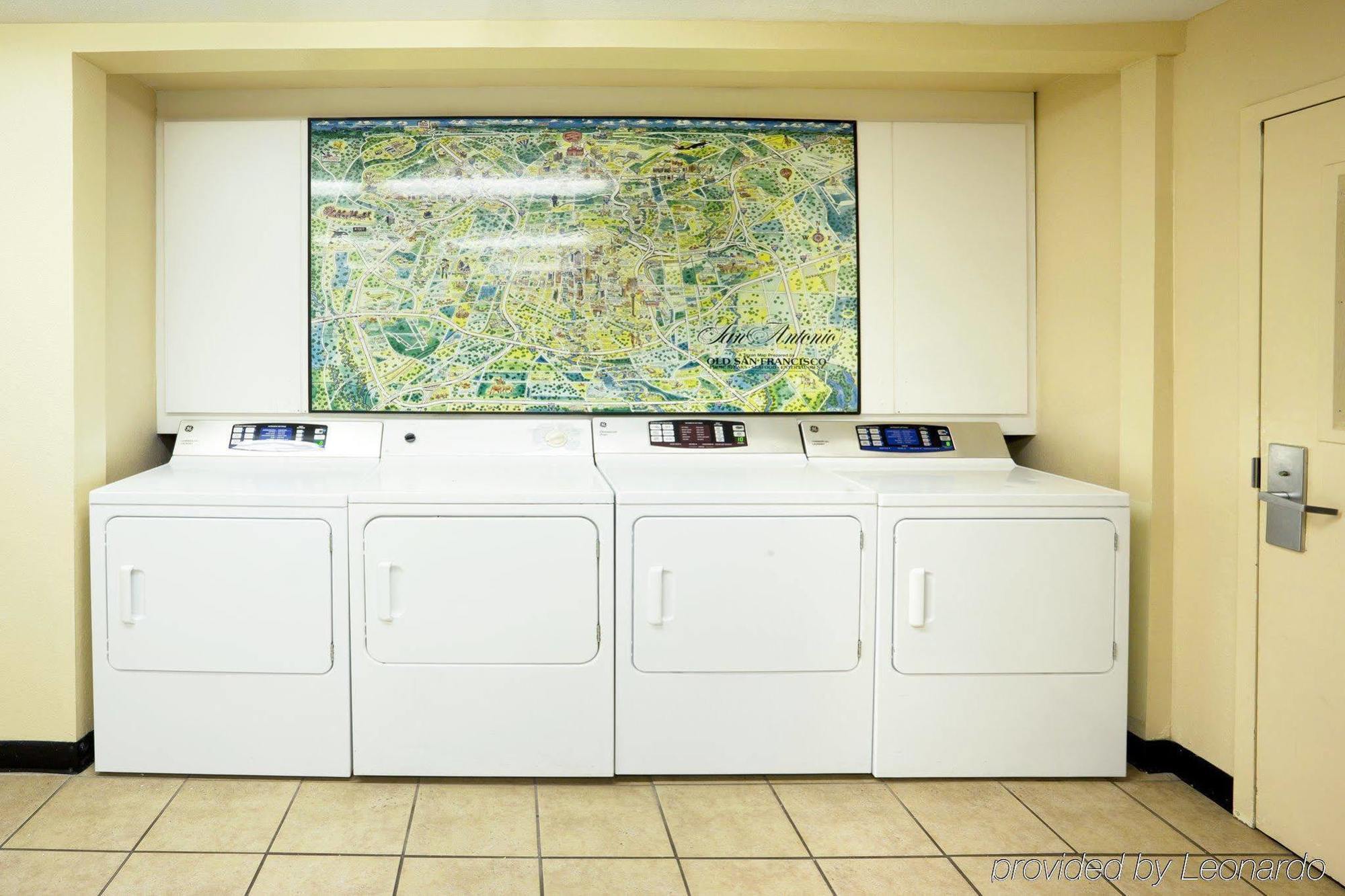 Sonesta Simply Suites San Antonio Northwest - Medical Center المرافق الصورة